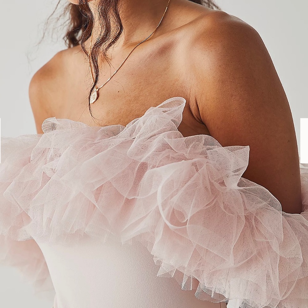 Free people Big Love Bodysuit - sold out color